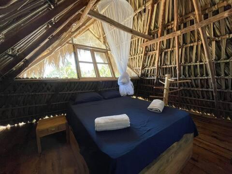 Black Sand Beachhouse Monterrico Buitenkant foto